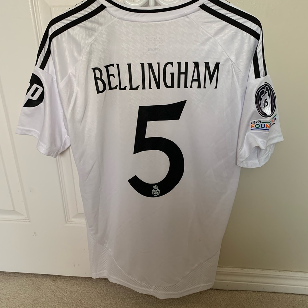 Real Madrid Adidas nr 5 Bellingham men’s shirt brand new
